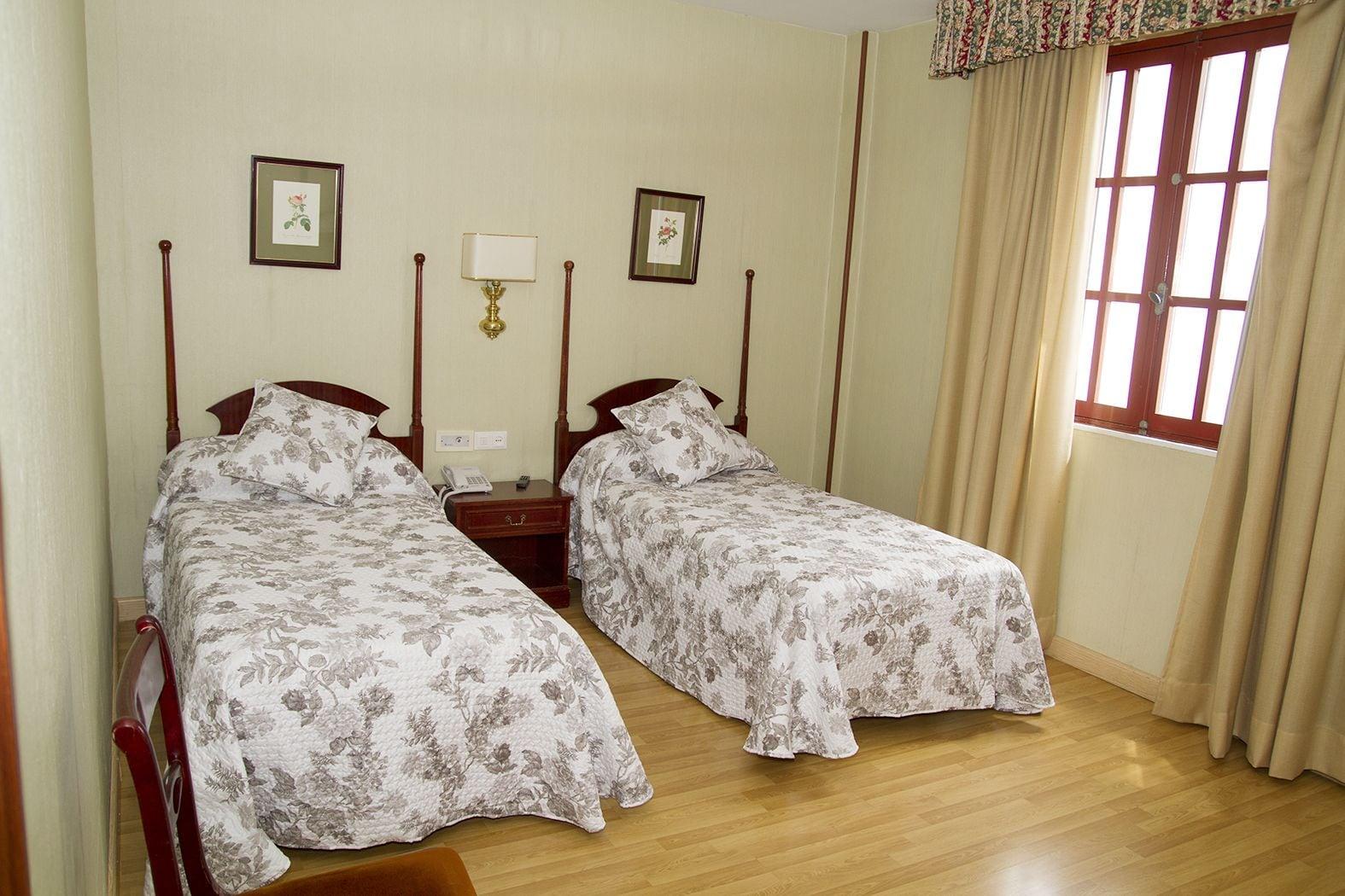 Hotel Sierra De Аракена Екстериор снимка