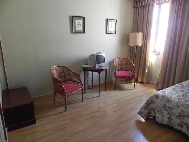 Hotel Sierra De Аракена Екстериор снимка