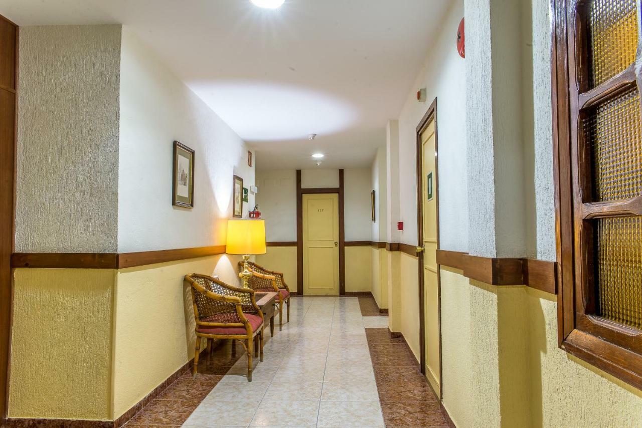 Hotel Sierra De Аракена Екстериор снимка